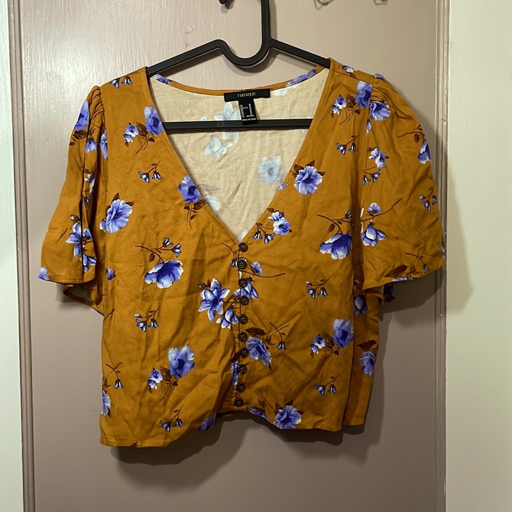 Forever 21 top size medium